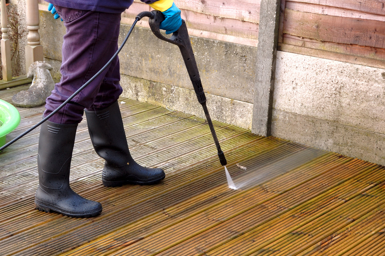 Jeyes vs. Bleach vs. GK Greener Kleener - Which is the Best for Outdoor Cleaning?
